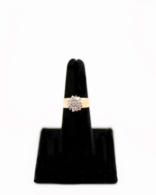 Vintage 10K Yellow Gold Illusion Diamond Flower Style Ring