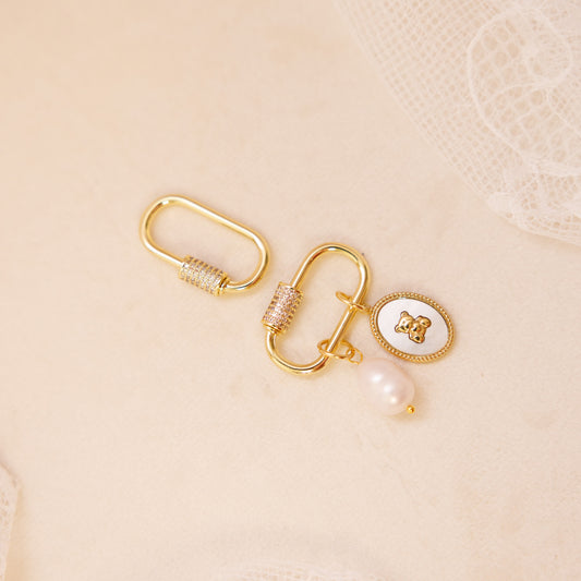Choice of Carabiner or Jump Hoop