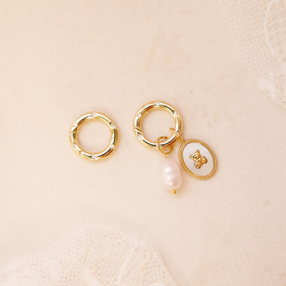 Choice of Carabiner or Jump Hoop