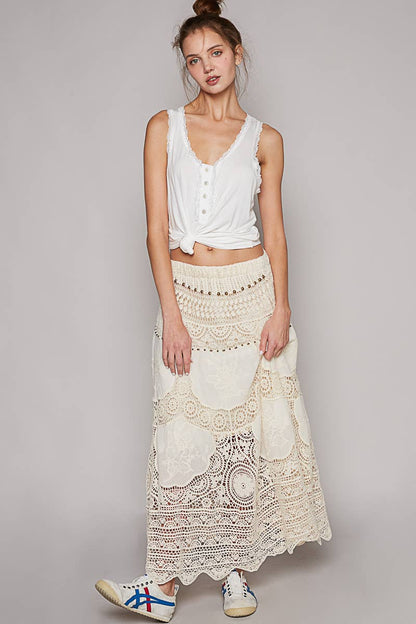 Scoop Neck Sleevleess Lace Trim Back Open Knit Top