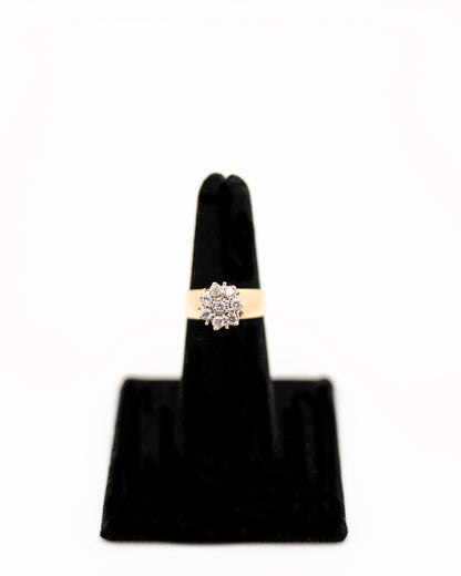 Vintage 10K Yellow Gold Illusion Diamond Flower Style Ring