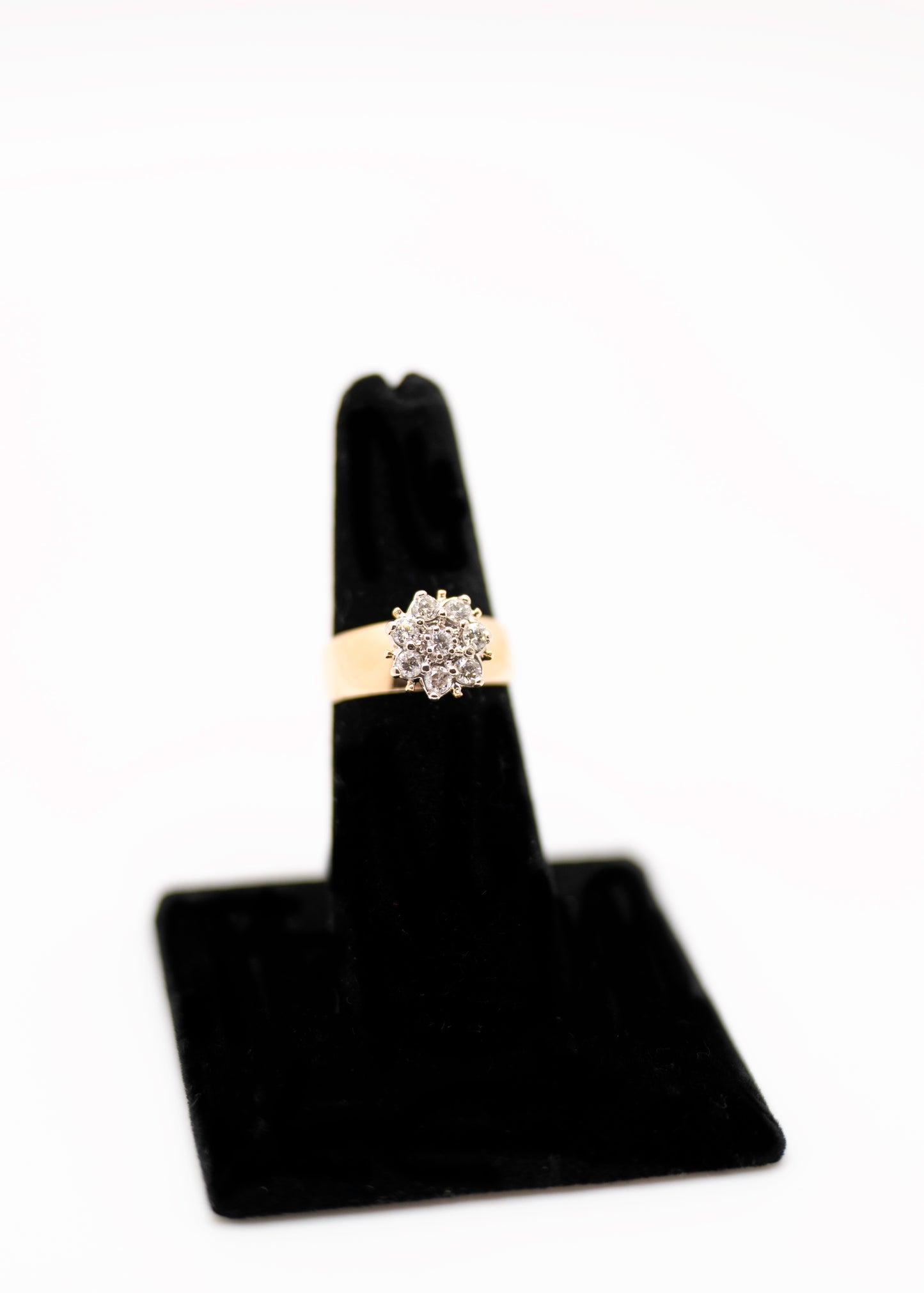 Vintage 10K Yellow Gold Illusion Diamond Flower Style Ring