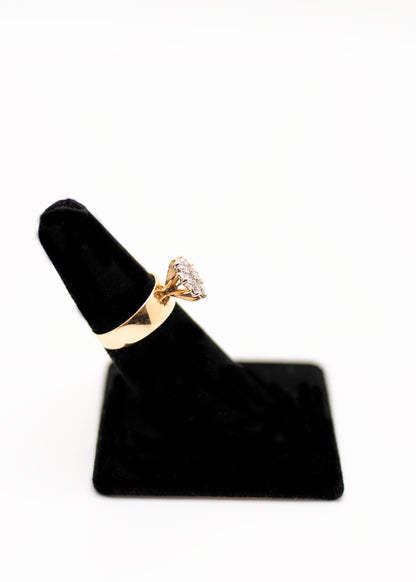 Vintage 10K Yellow Gold Illusion Diamond Flower Style Ring