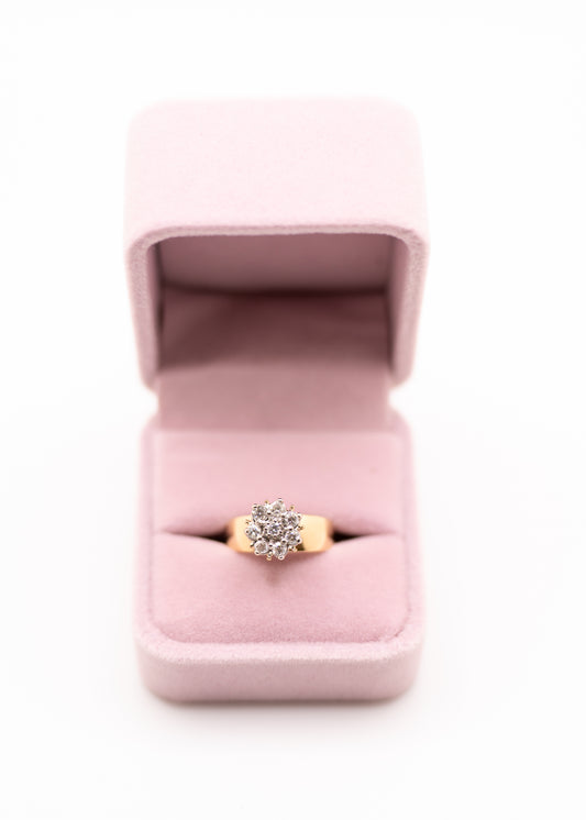 Vintage 10K Yellow Gold Illusion Diamond Flower Style Ring