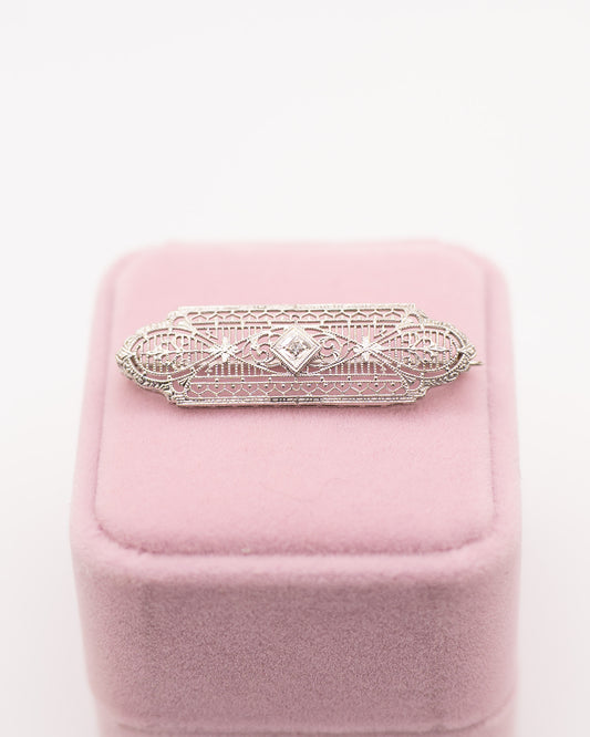 Antique Art Deco 10K White Gold And Diamond Filigree Brooch